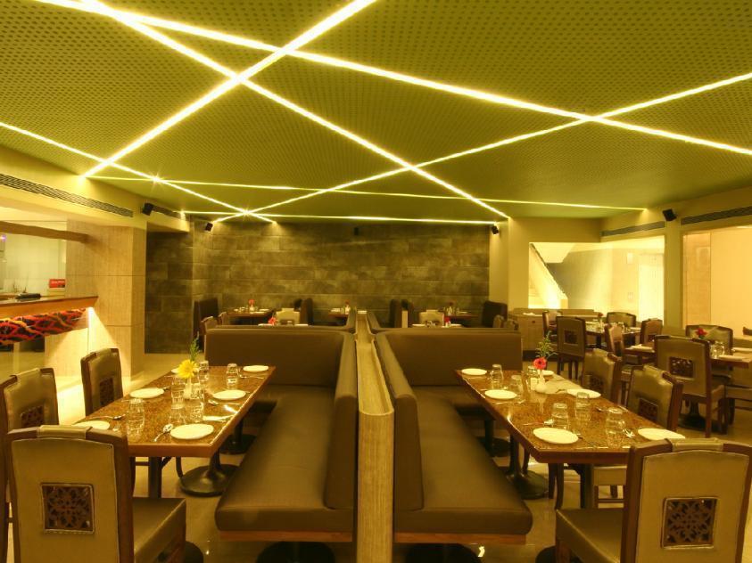 The Maharaja Business Hotel Mumbai Exterior photo